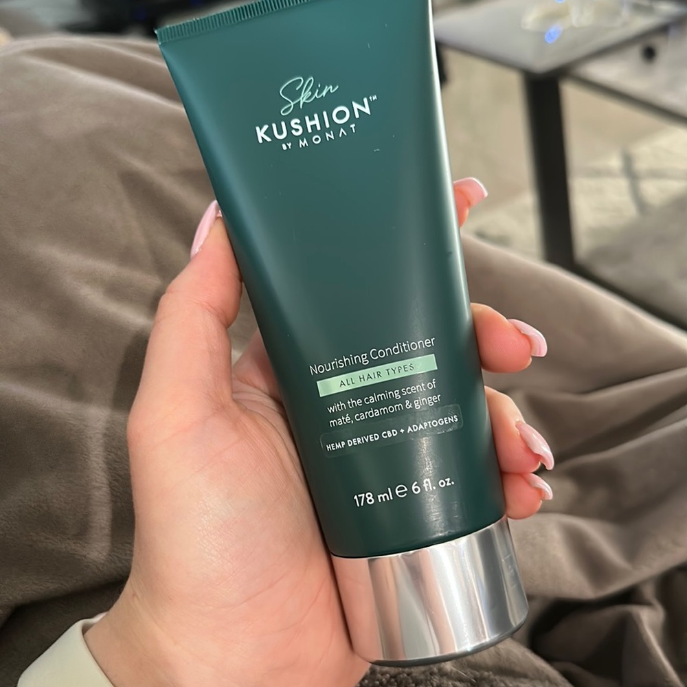 MONAT kushion nourishing conditioner
